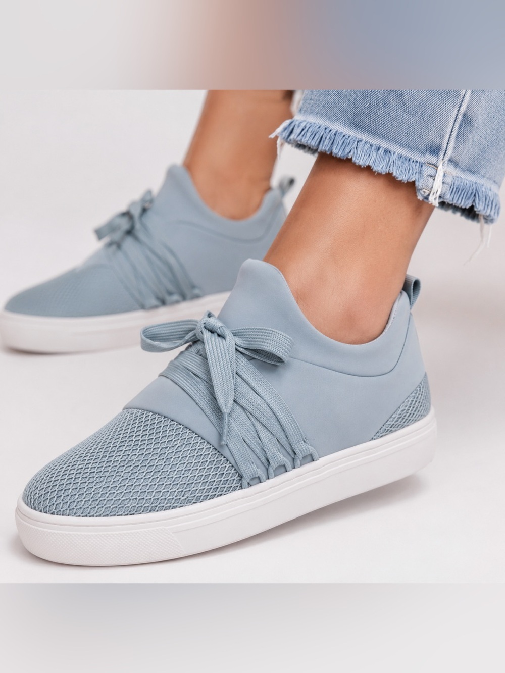 Steve Madden Lancer Tie Sneakers Blue 9.5 Comfort